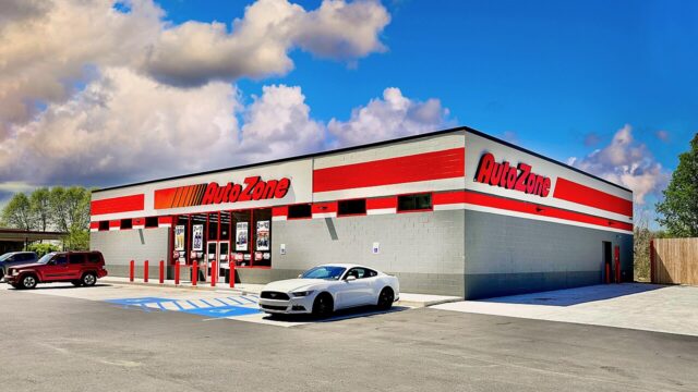 AutoZone — Farmington Hills