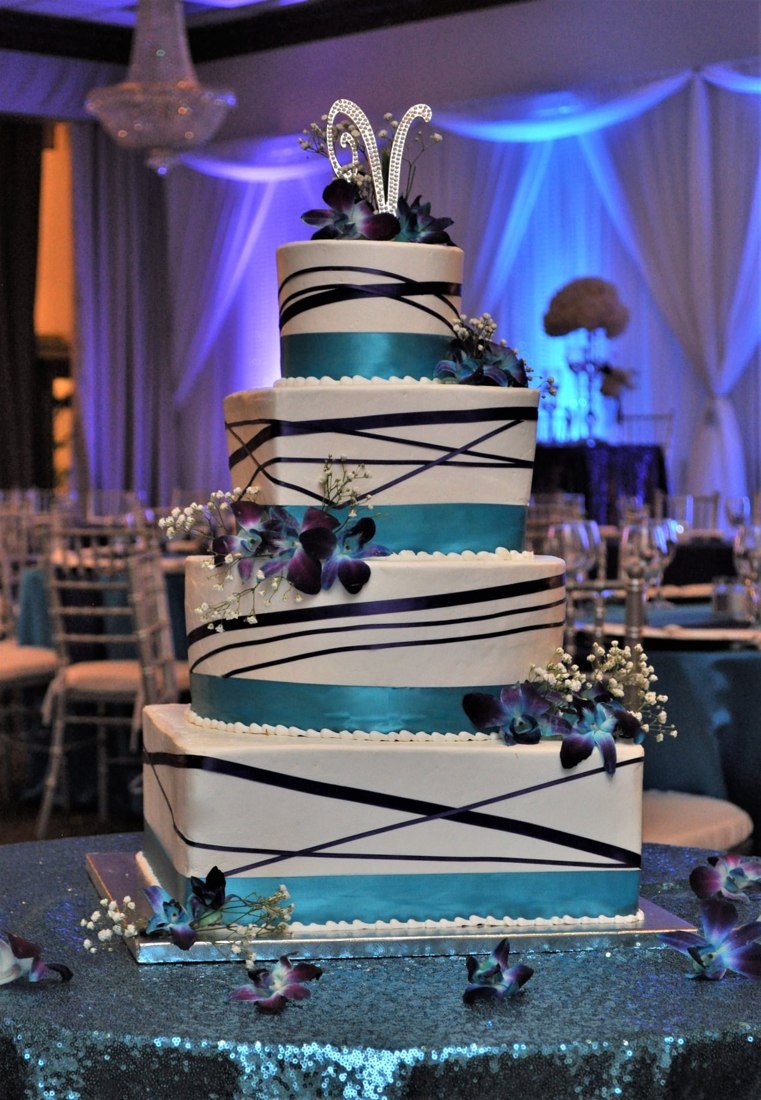 Custom wedding cake by Lakes Cakes