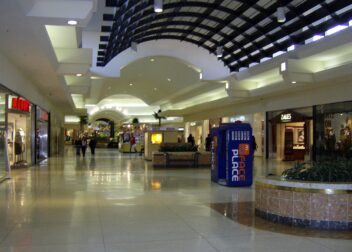 Oakland Mall interior