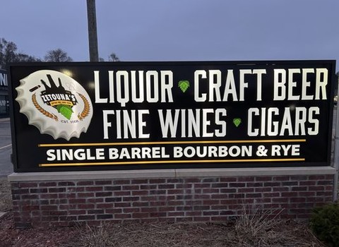 Smokers Palace — Brandon Township