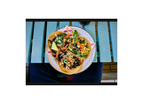 Taco Bell — Clinton Township (Hall Rd)