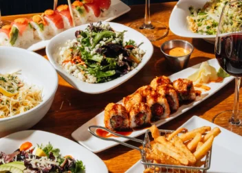 Kona Grill food and drinks