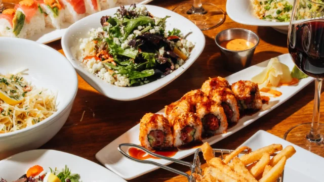 Kona Grill food and drinks