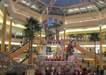 Somerset Collection interior in December 2010