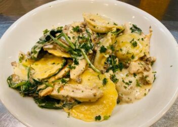 Ravioli with chicken