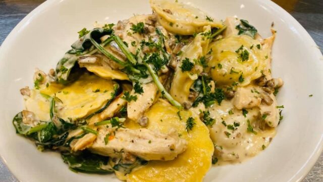 Ravioli with chicken