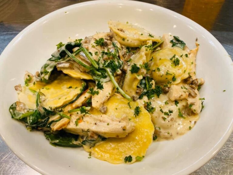 Ravioli with chicken